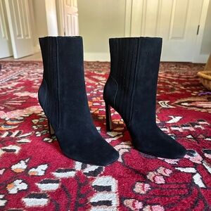 Vince Camuto Heeled Leather Ankle Boots - Black, sz 8